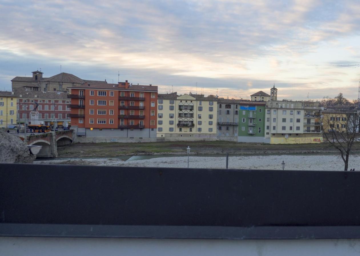 Suite Sul Fiume Parma Exterior photo